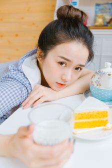 杨幂被强制受精图片
